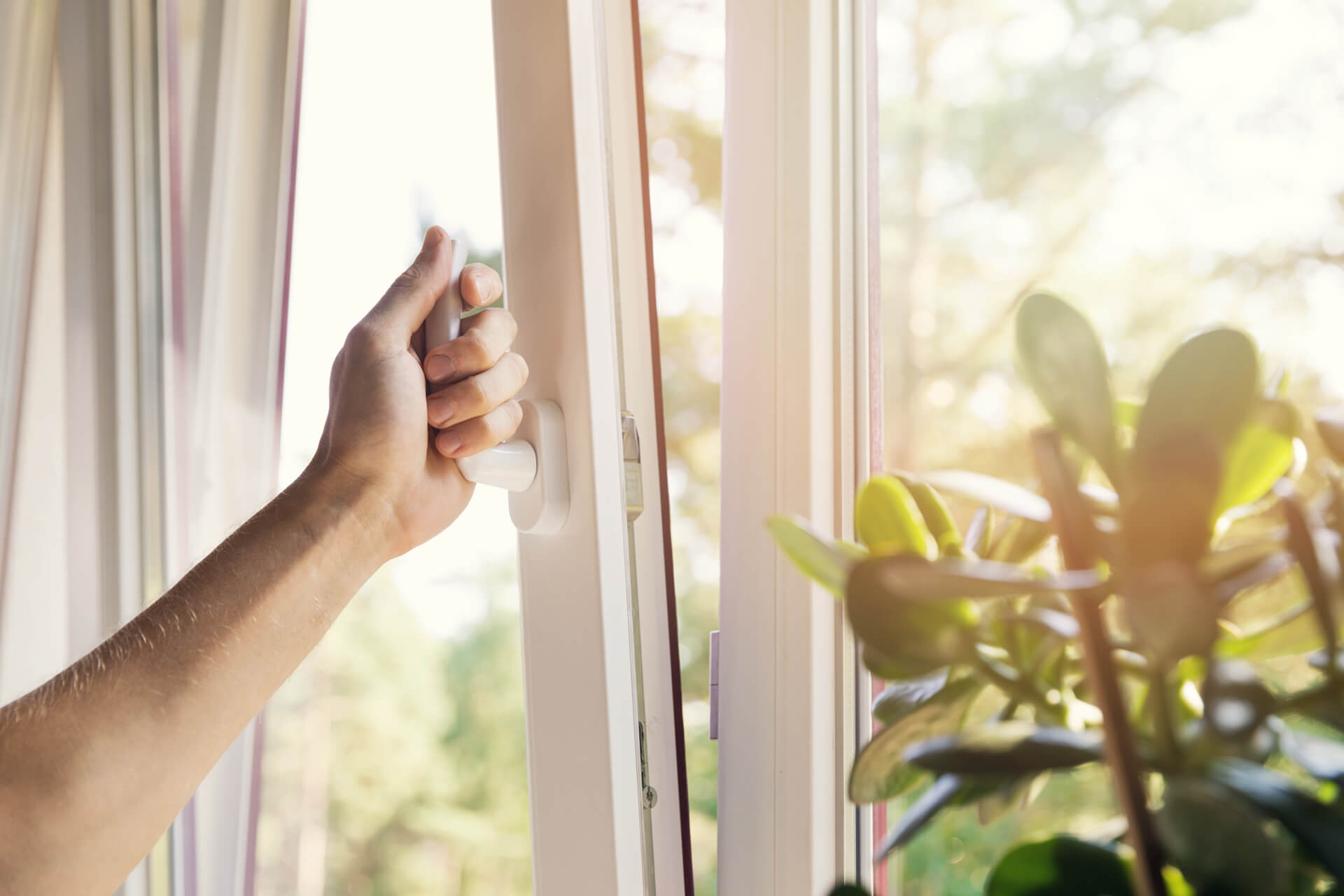 Konserwacja okien PVC – jak prawidłowo i skutecznie dbać o okna?